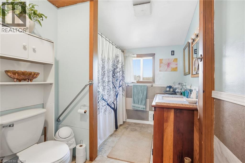2579 Lakeshore Road, Dunnville, ON