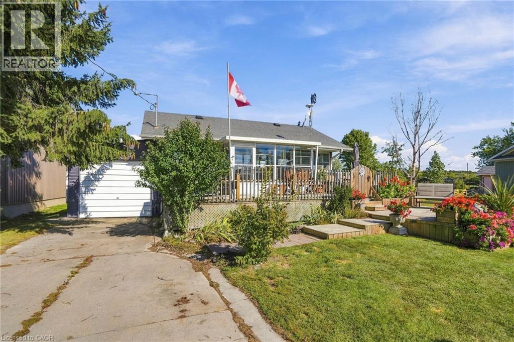 2579 Lakeshore Road, Dunnville, ON