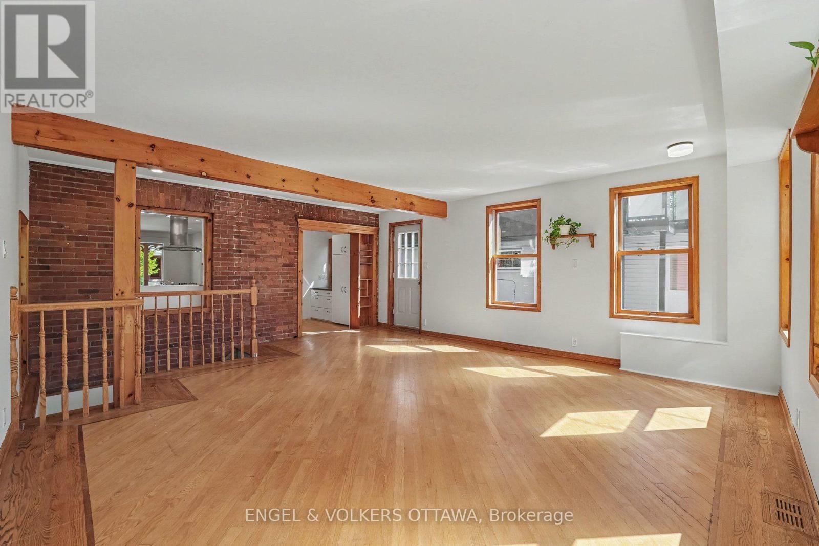 38 Rockcliffe Way, Ottawa, ON