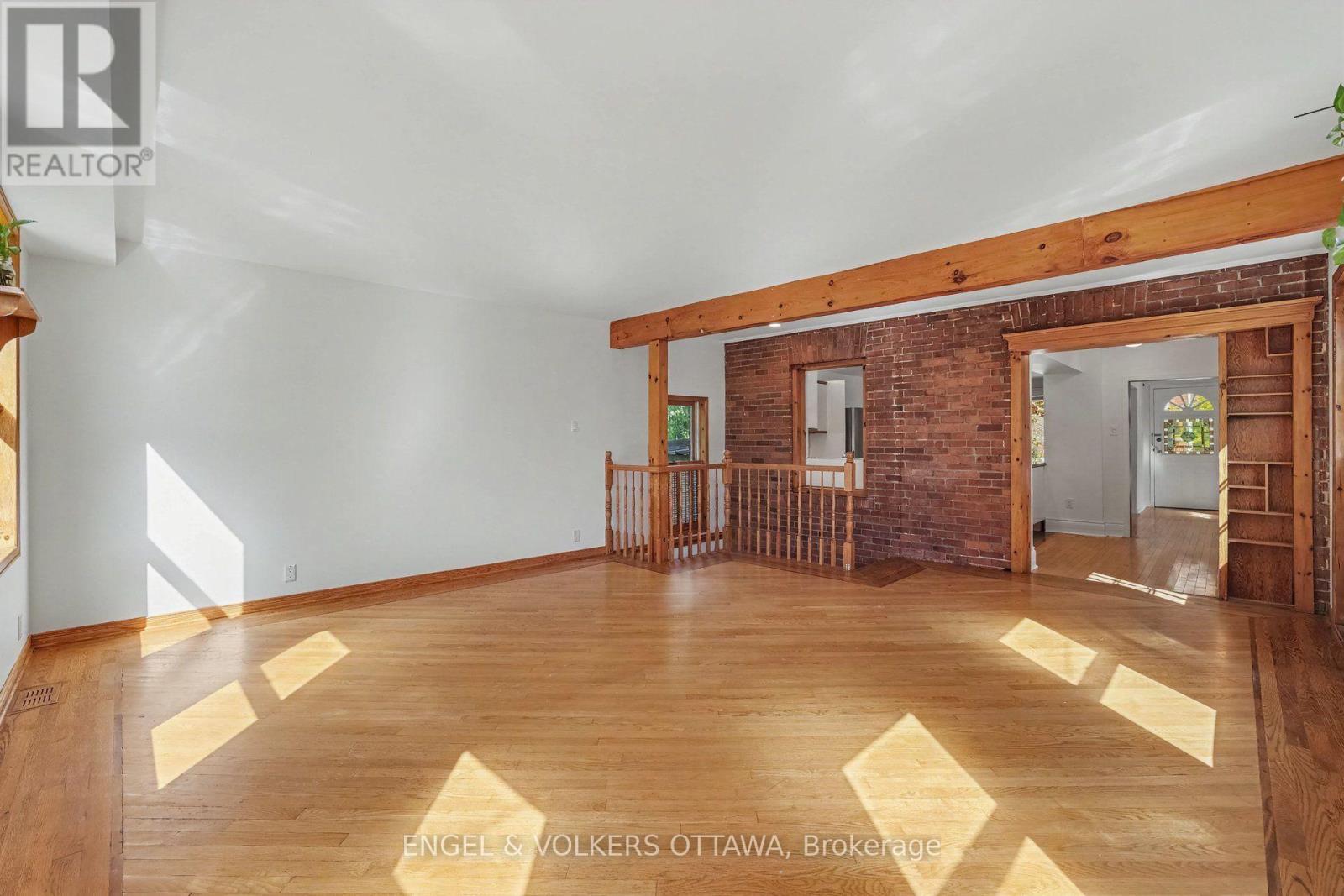 38 Rockcliffe Way, Ottawa, ON