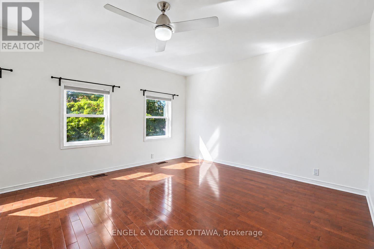 38 Rockcliffe Way, Ottawa, ON