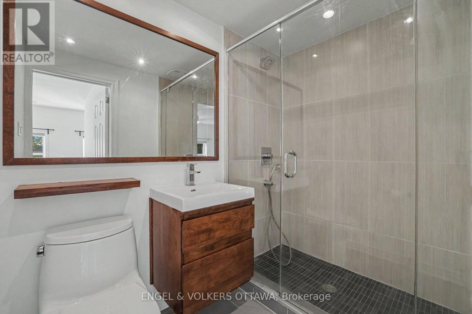 38 Rockcliffe Way, Ottawa, ON