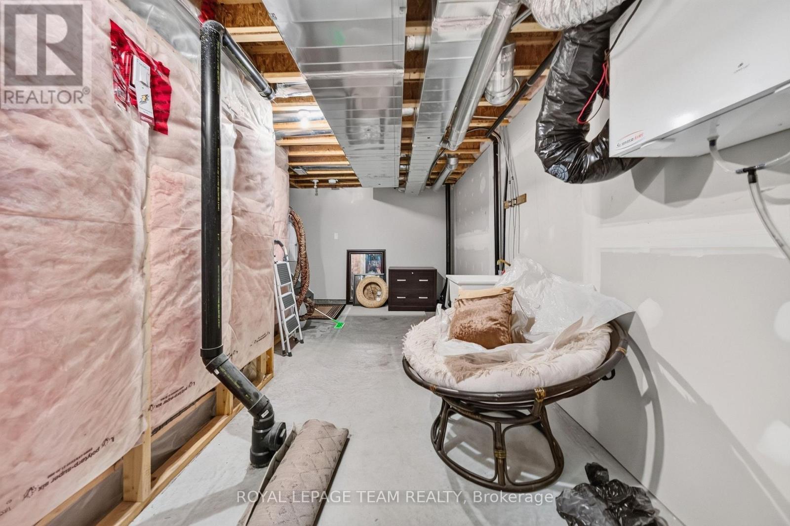 348 sq.ft unfinished basement - 246 Leather Leaf Terrace, Ottawa, ON