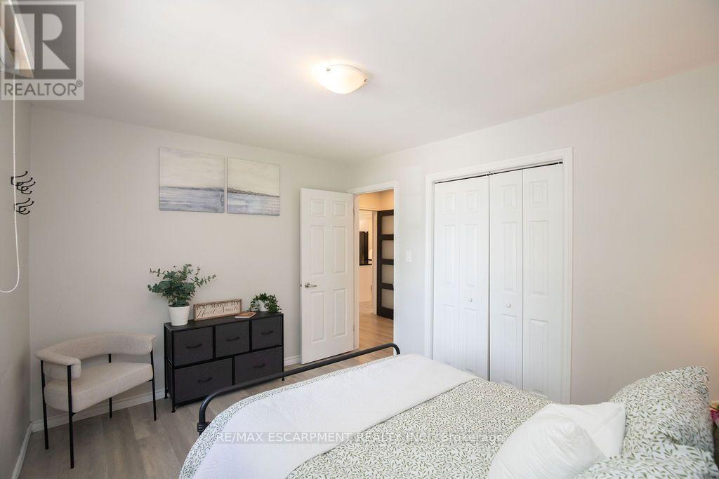 57 Valery Court, Hamilton, ON
