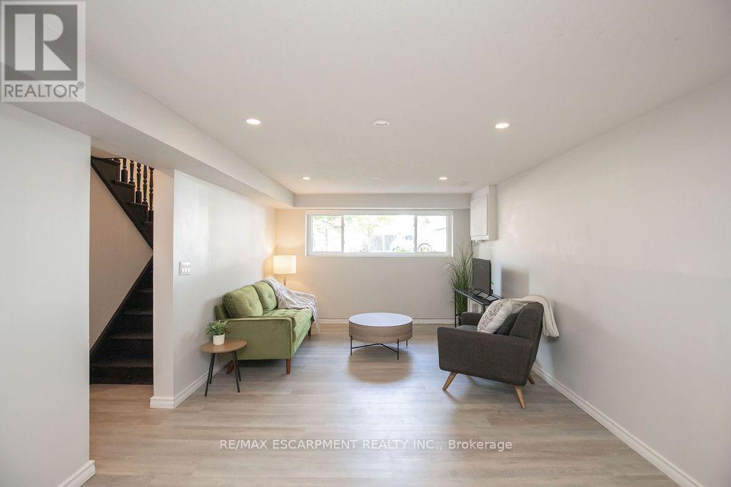 57 Valery Court, Hamilton, ON