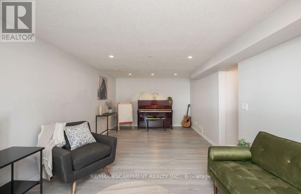 57 Valery Court, Hamilton, ON