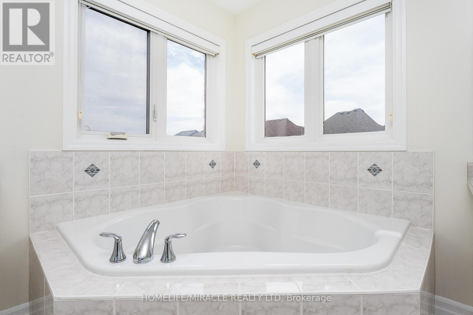 7 Nicort Road, King, ON