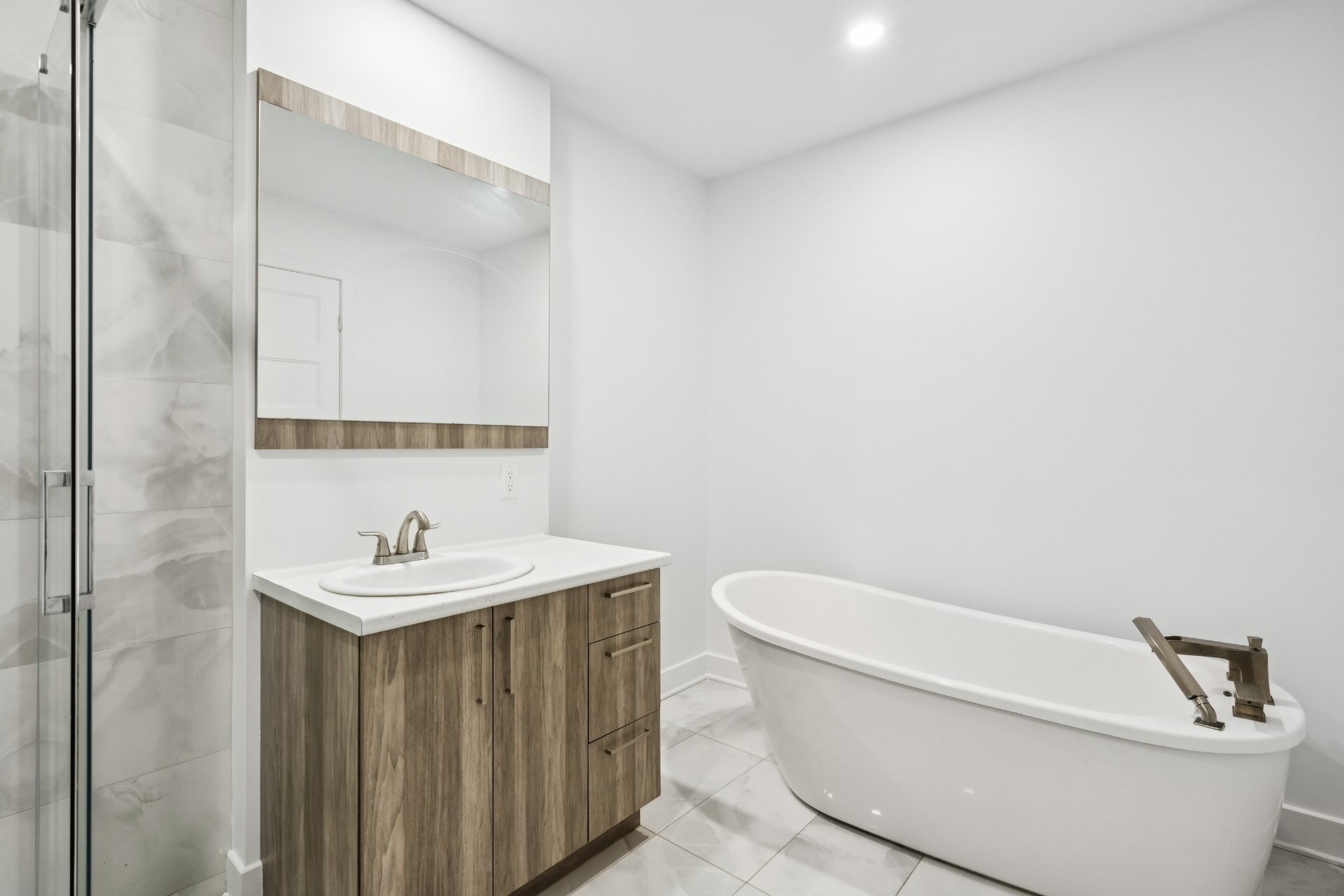 Bathroom - 3 Rue Des Merles, Sainte-Clotilde, QC