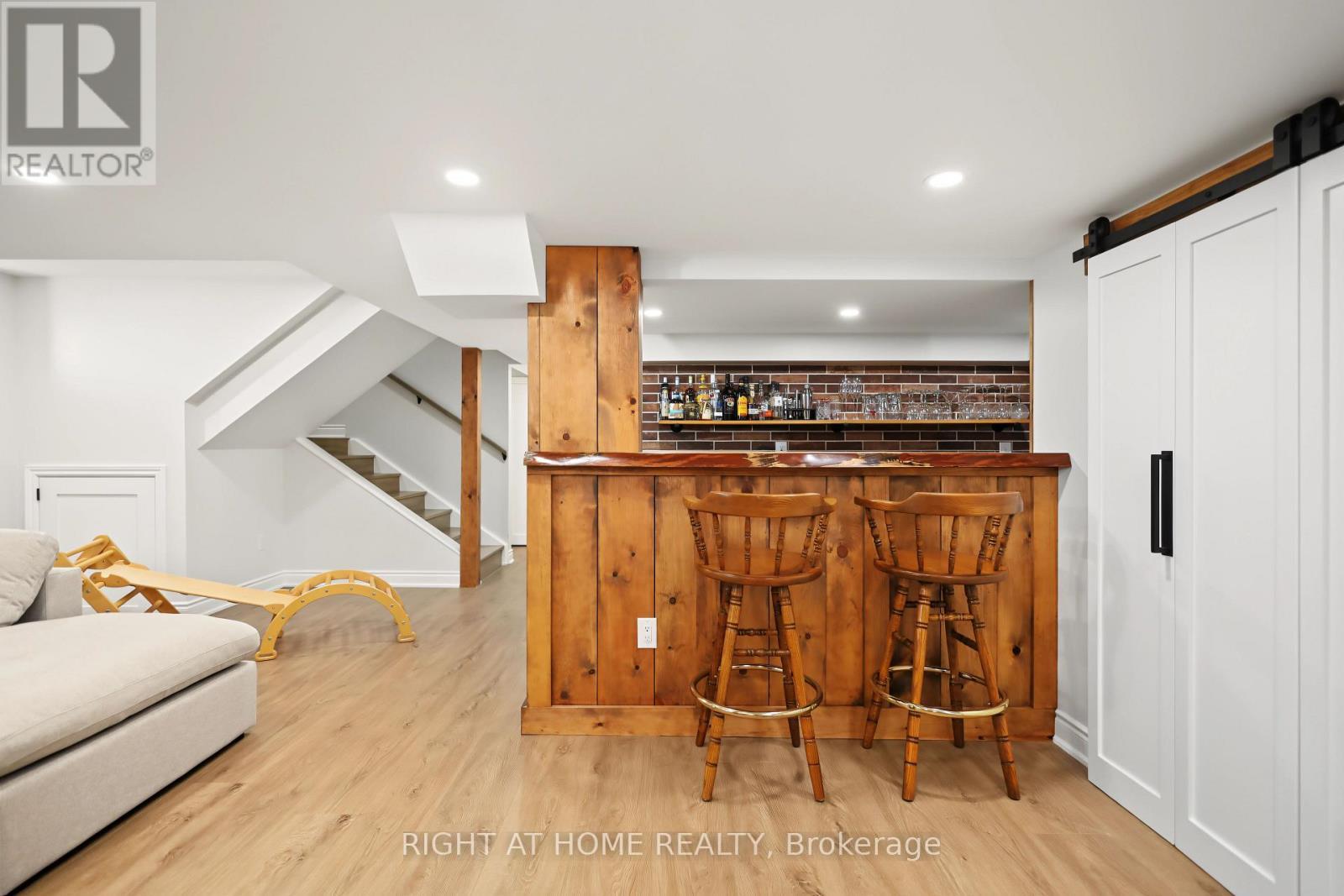 335 Busato Drive, Whitchurch-Stouffville, ON