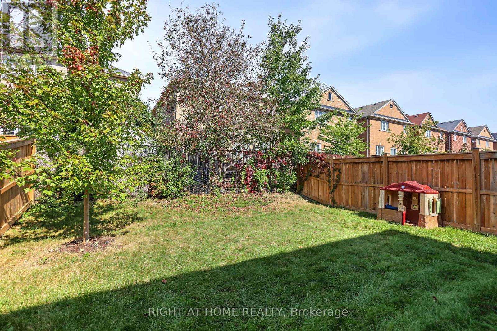 335 Busato Drive, Whitchurch-Stouffville, ON