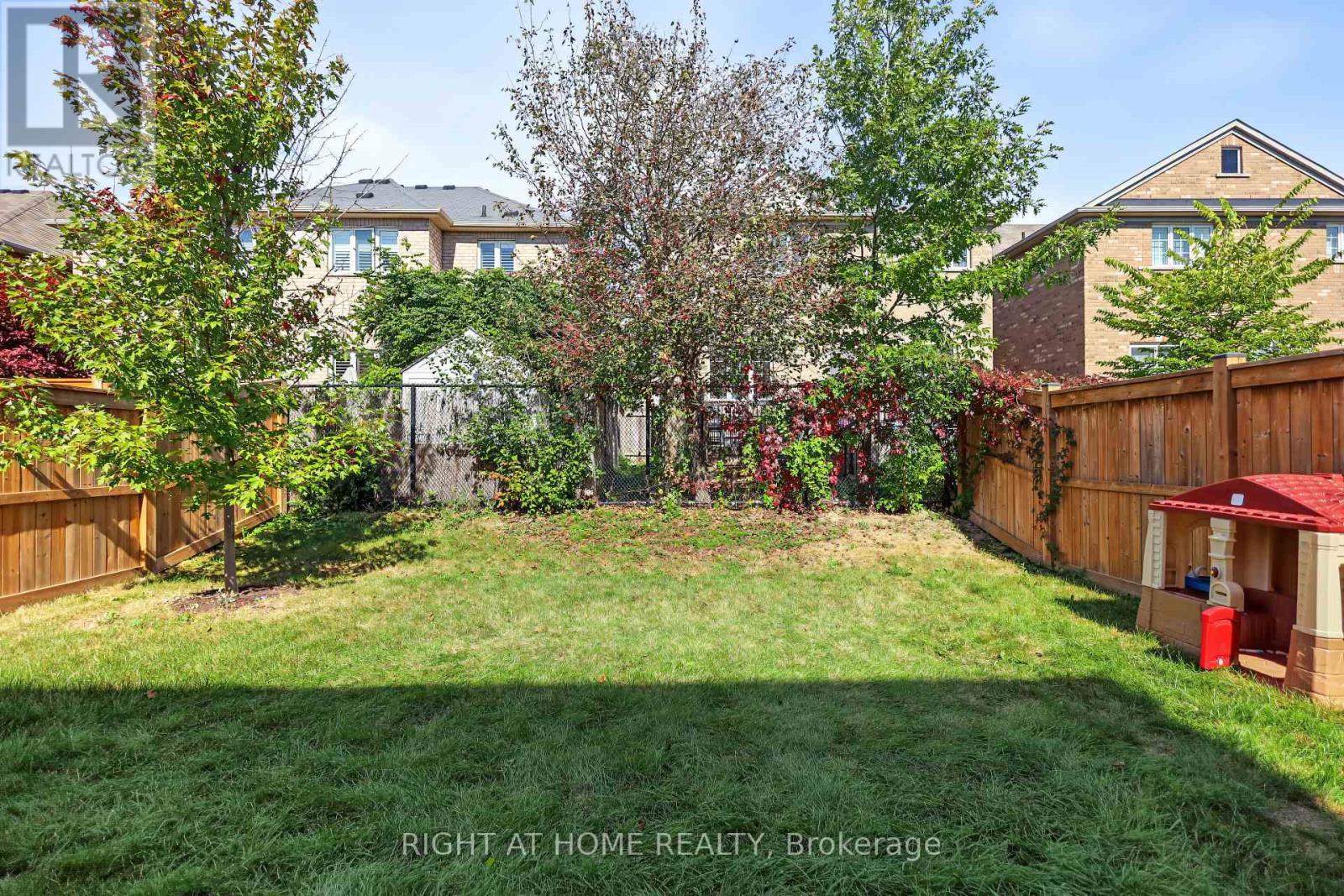 335 Busato Drive, Whitchurch-Stouffville, ON