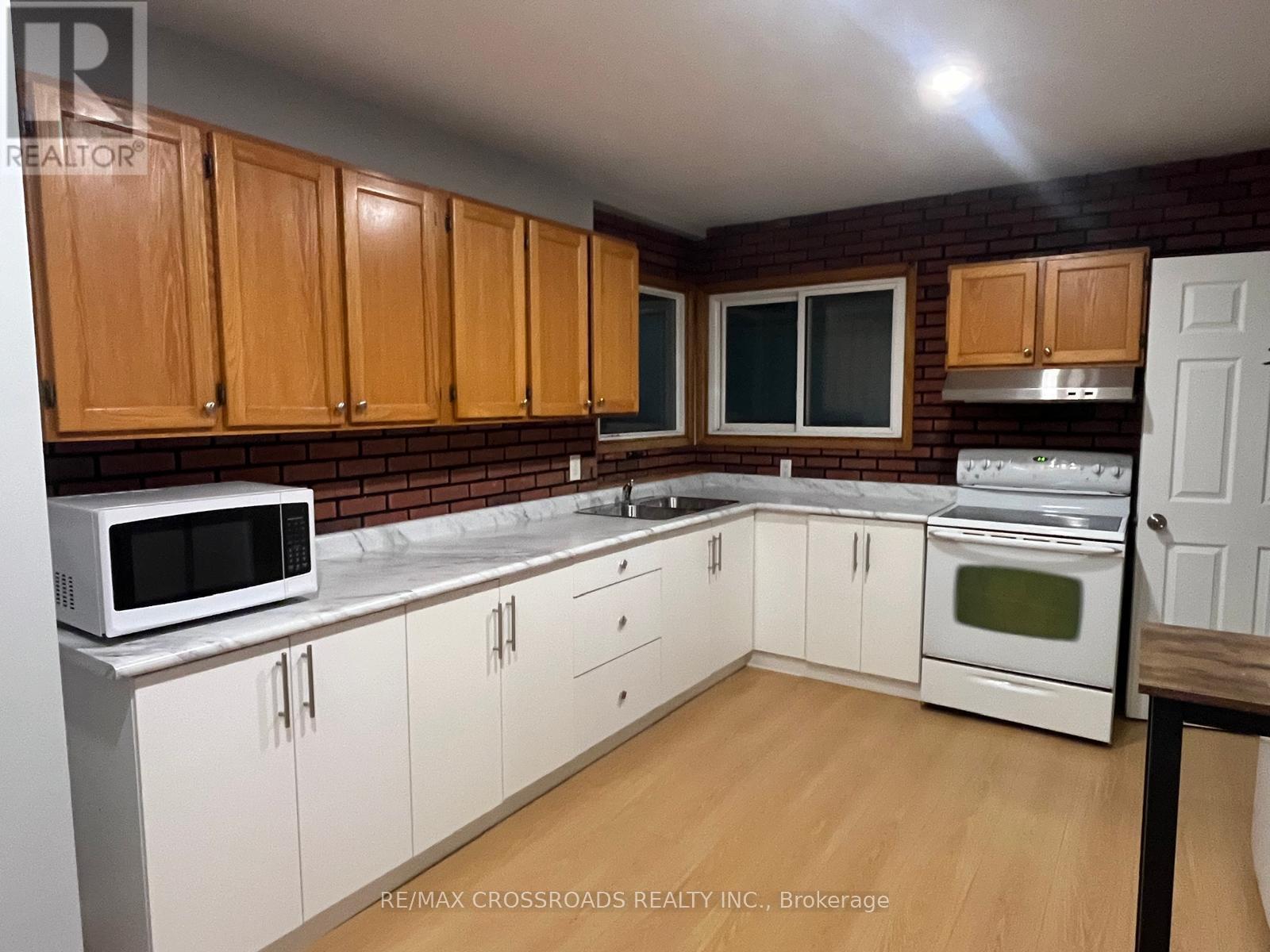 220 Mcnaughton Avenue, Oshawa, ON
