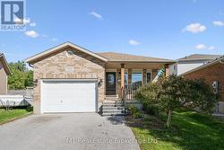 106 BELLAMY CRESCENT Centre Wellington (Fergus), ON N1M 3S6