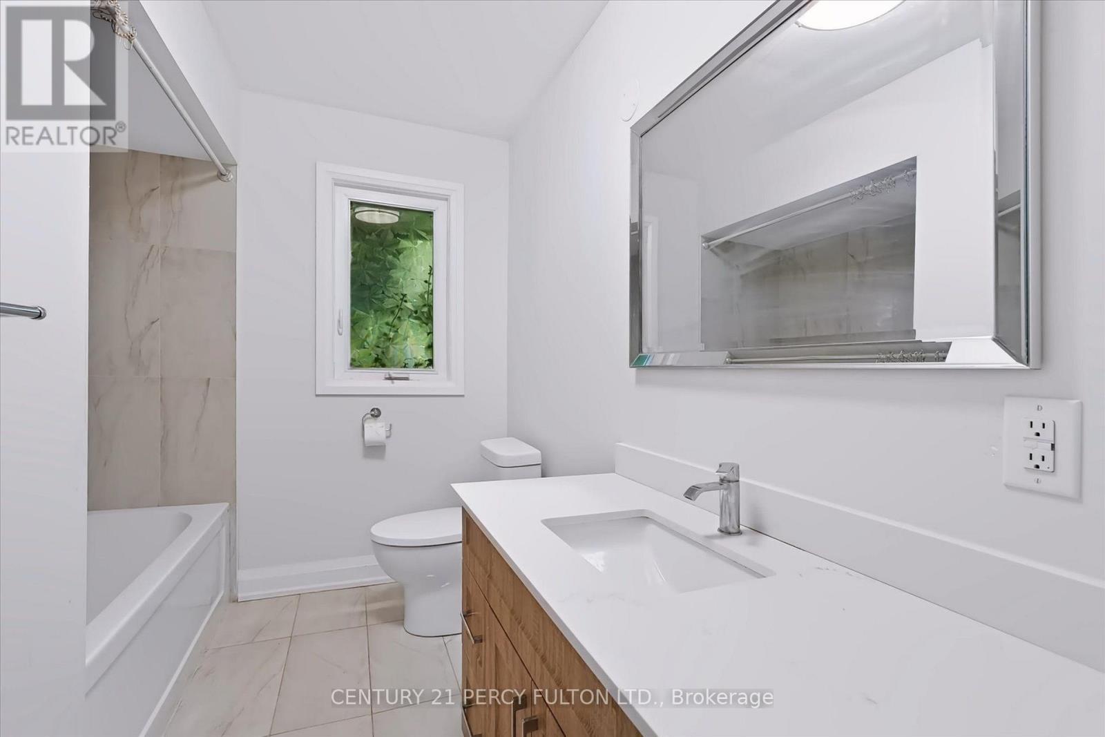 1503 Lochlin Trail, Mississauga, ON