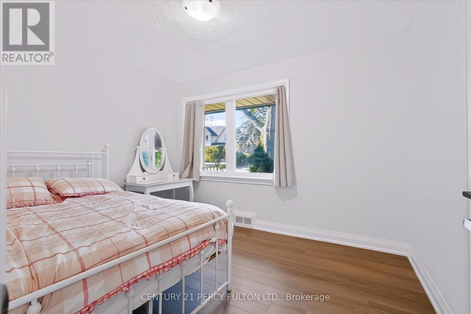1503 Lochlin Trail, Mississauga, ON