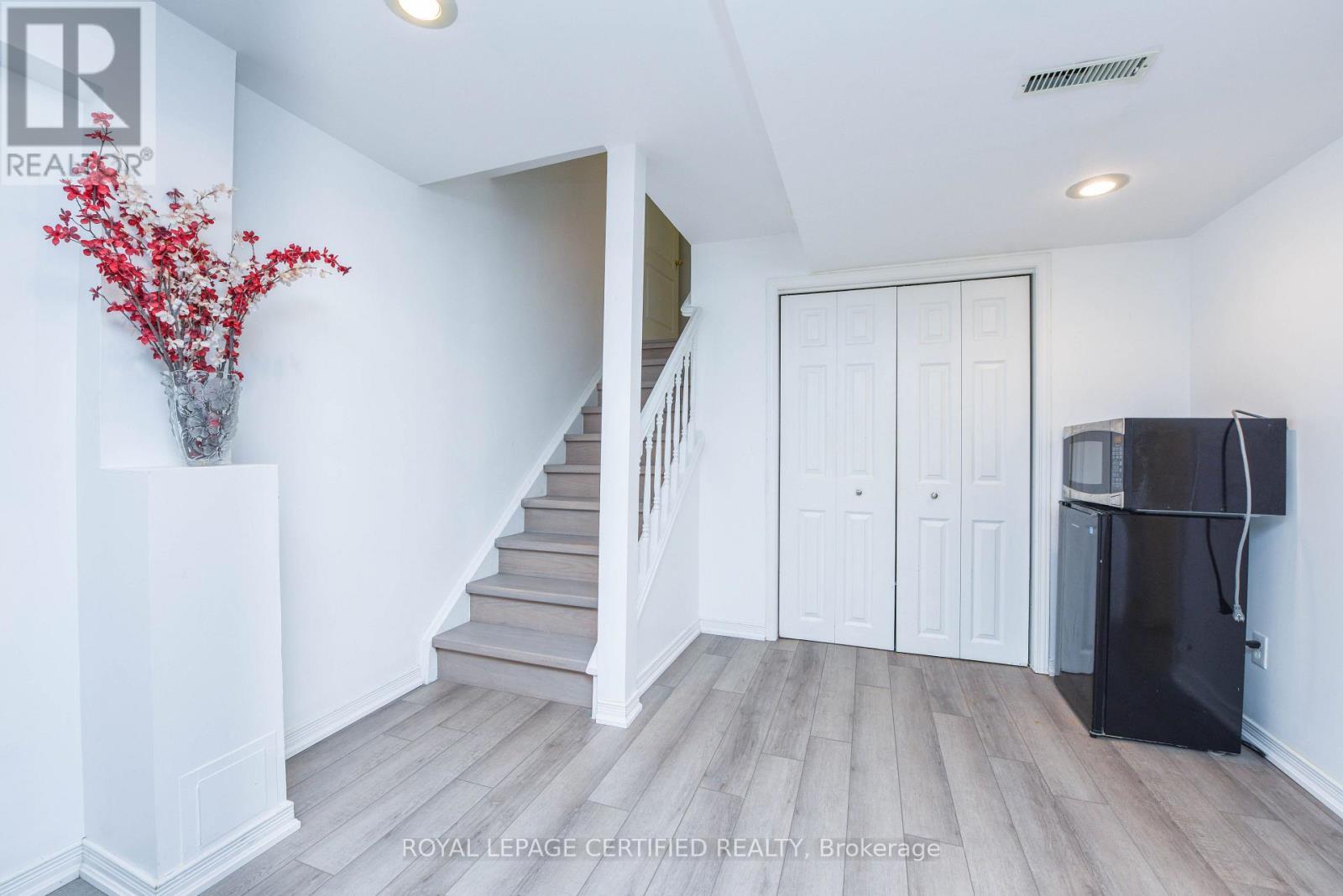 6037 Clover Ridge Crescent, Mississauga, ON