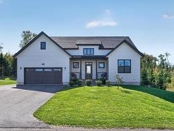 40 Tuckers Way Stratford, PE C1B 3X4
