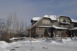 9-270 Rue du Mont-Plaisant Mont-Tremblant, QC J8E 1L2