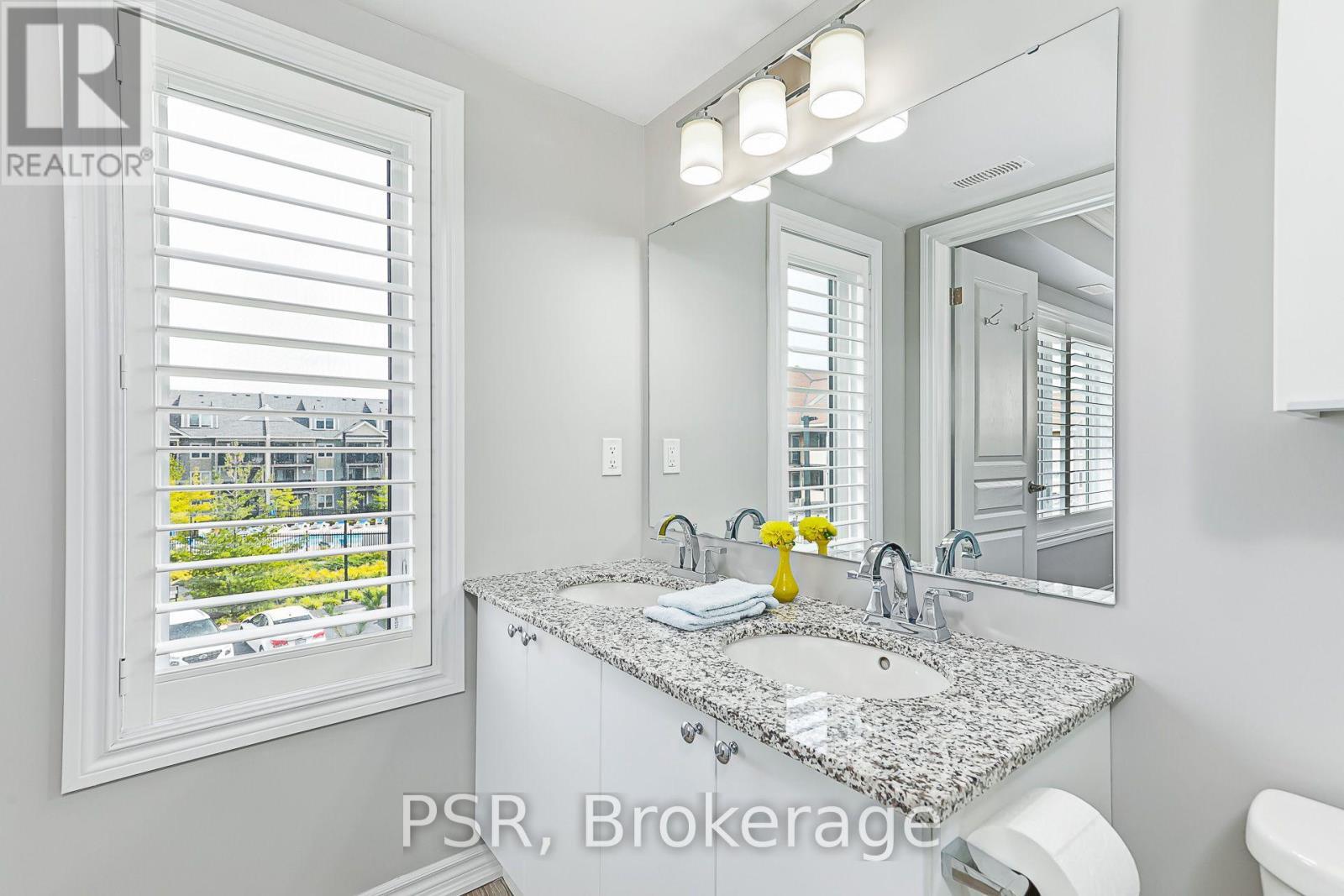 Primary Ensuite 4 Piece Bath - 308 - 4 Anchorage Crescent, Collingwood, ON