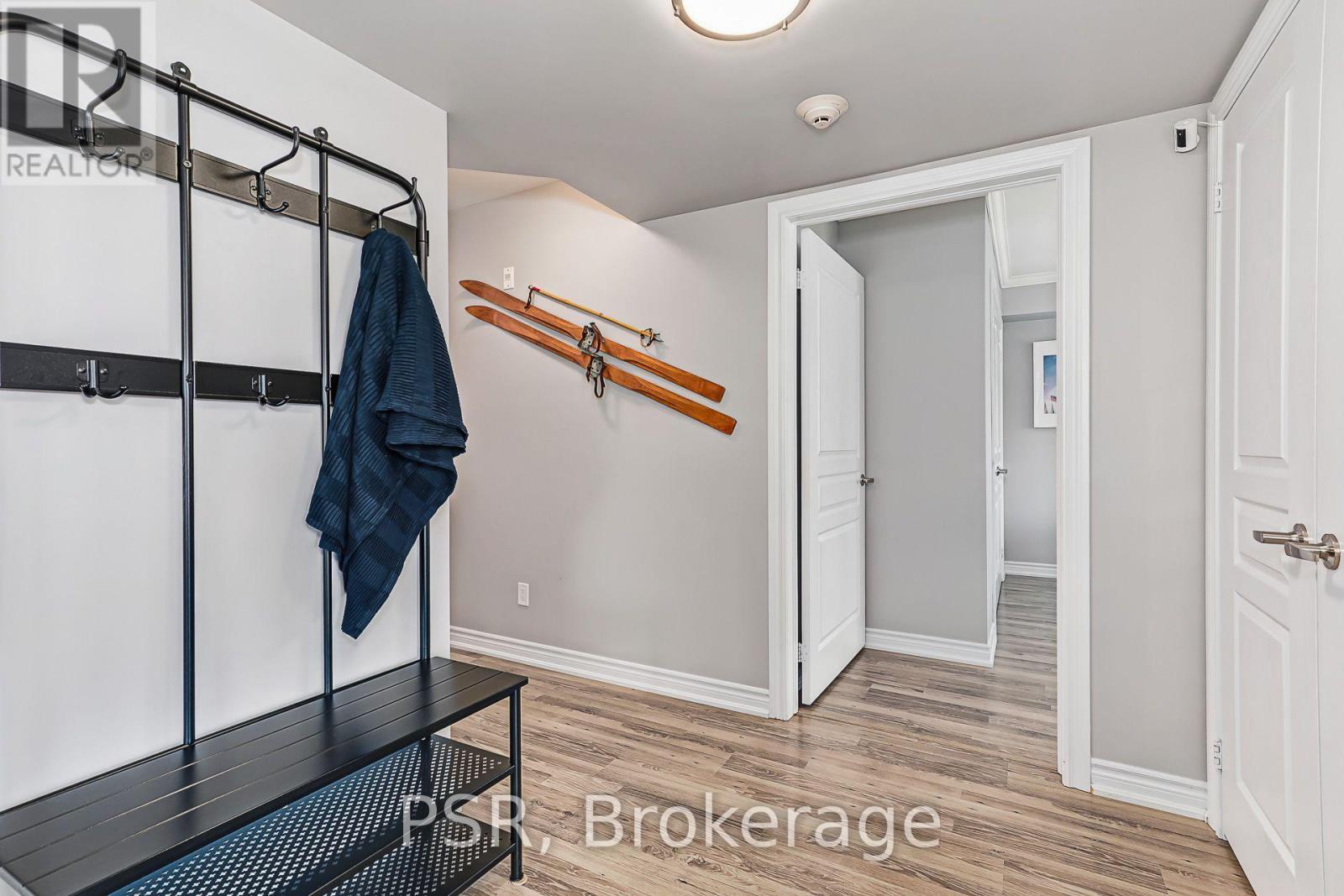 Front Hall - 308 - 4 Anchorage Crescent, Collingwood, ON