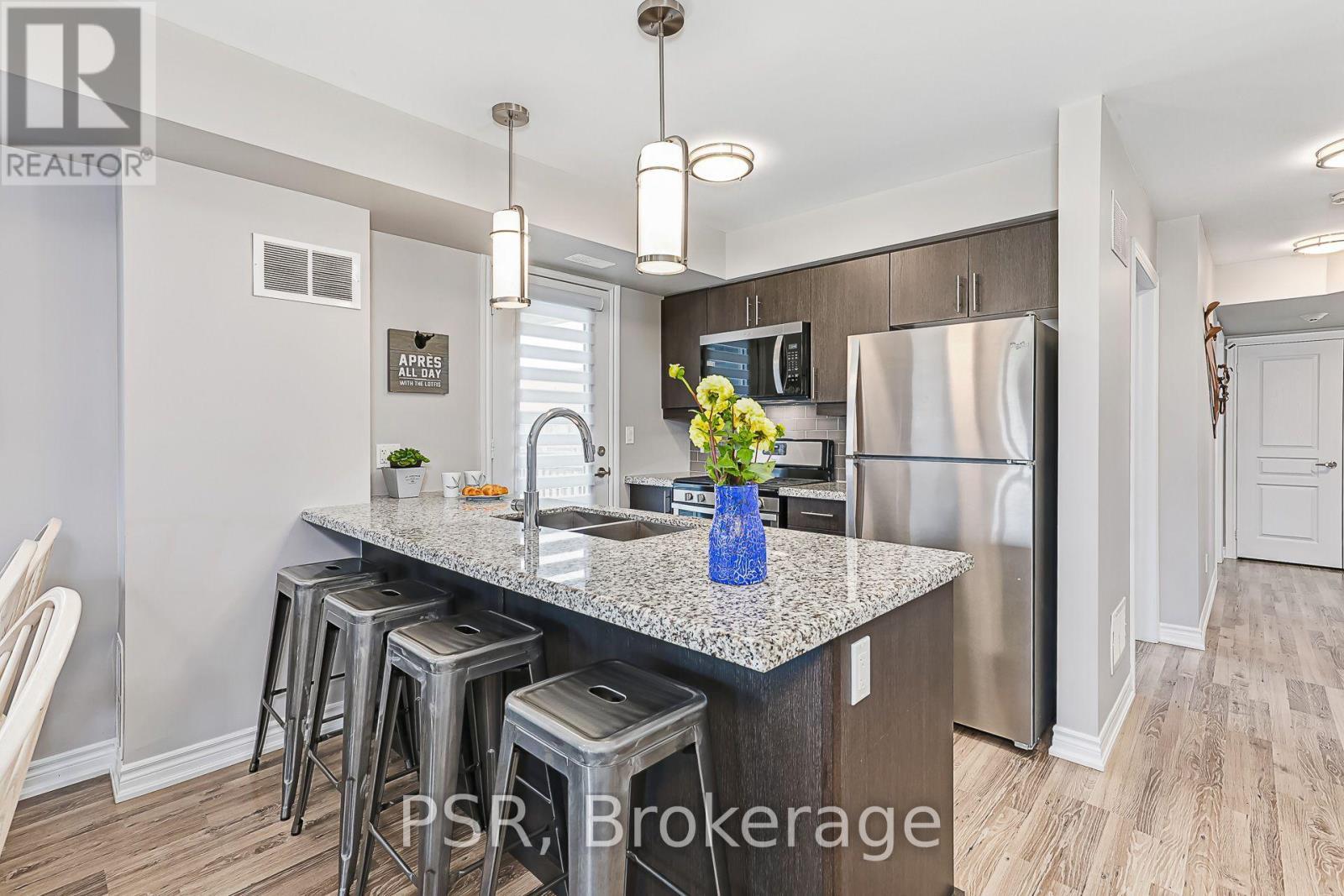 Kitchen - 308 - 4 Anchorage Crescent, Collingwood, ON
