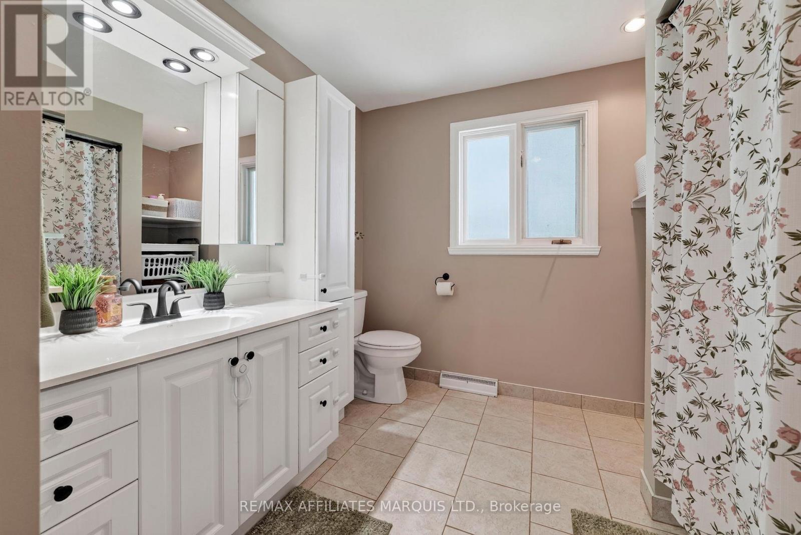 824 Alice Street, Cornwall, ON