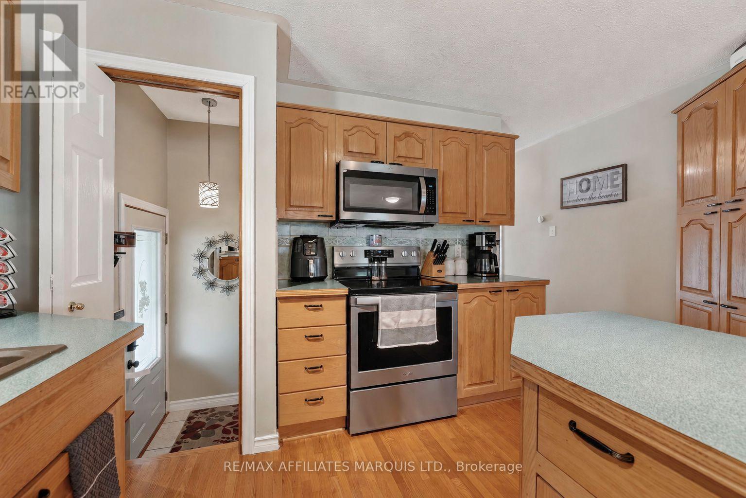 824 Alice Street, Cornwall, ON