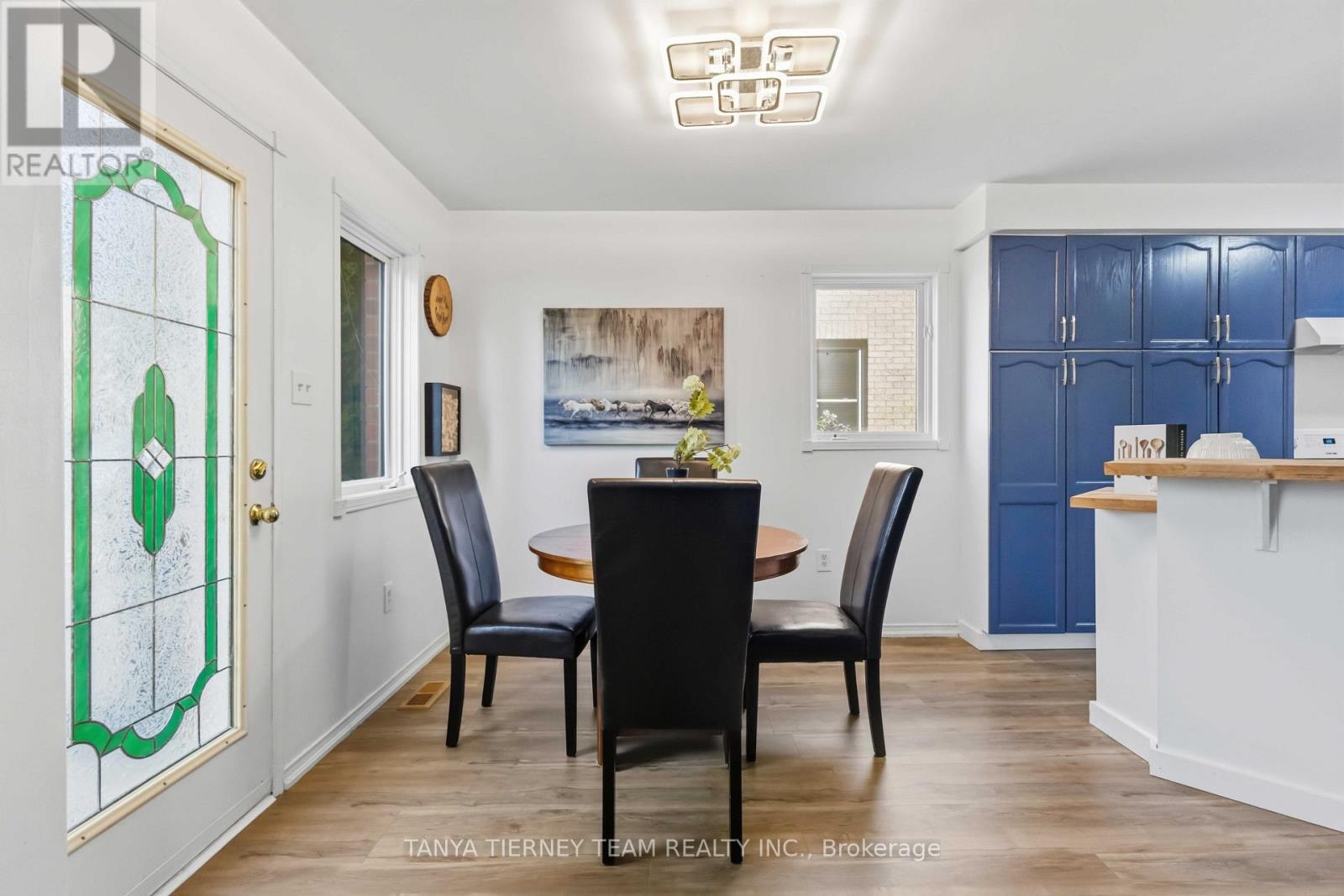 36 Zachary Place, Whitby, ON