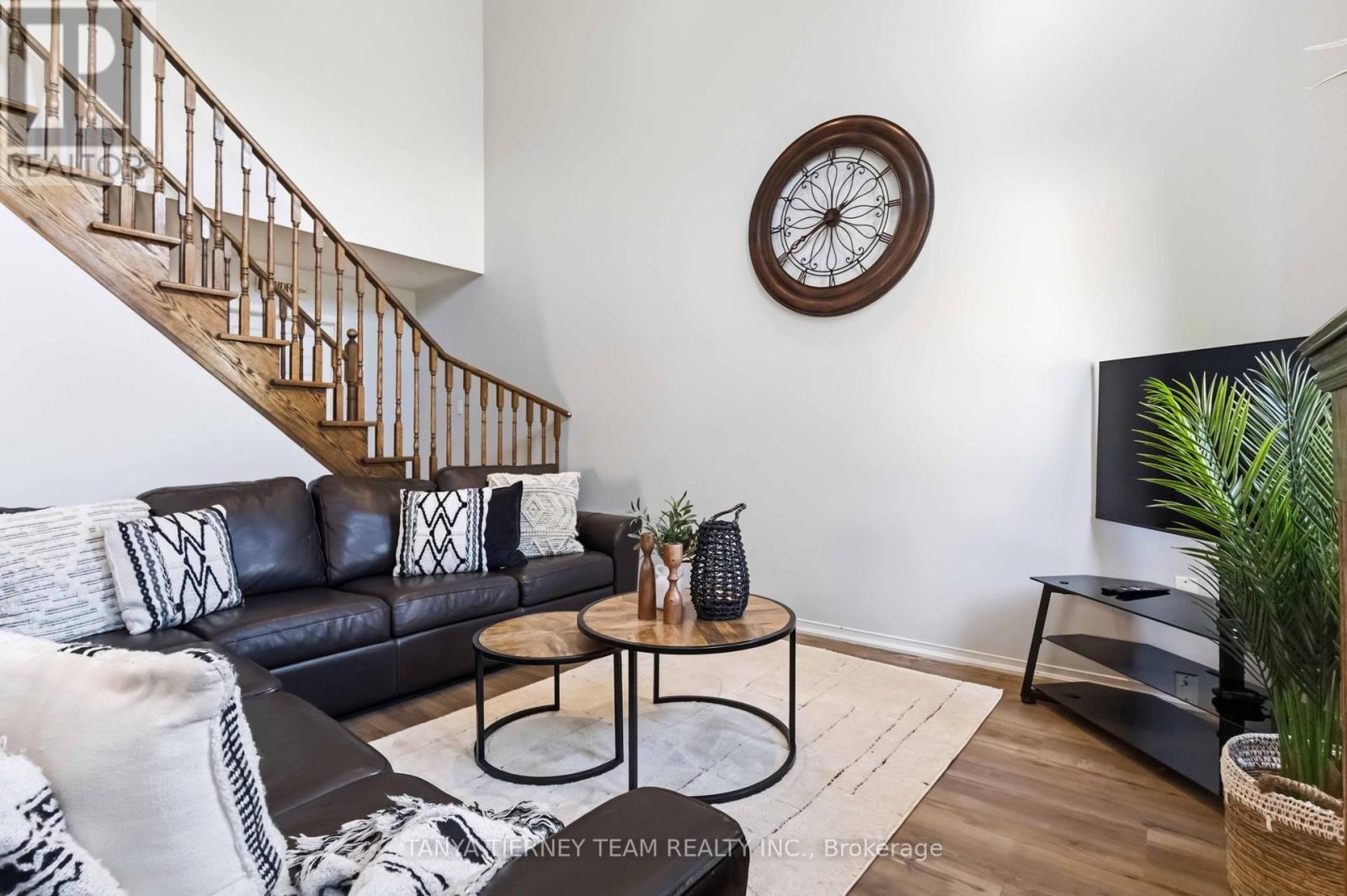 36 Zachary Place, Whitby, ON