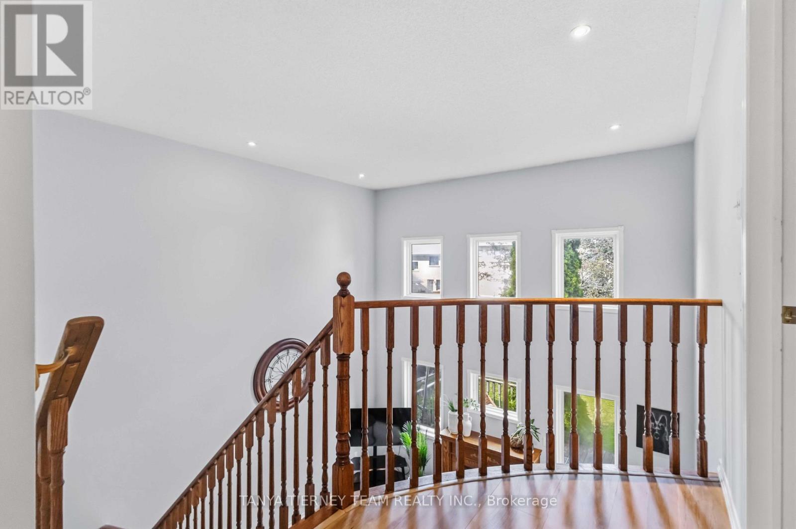 36 Zachary Place, Whitby, ON