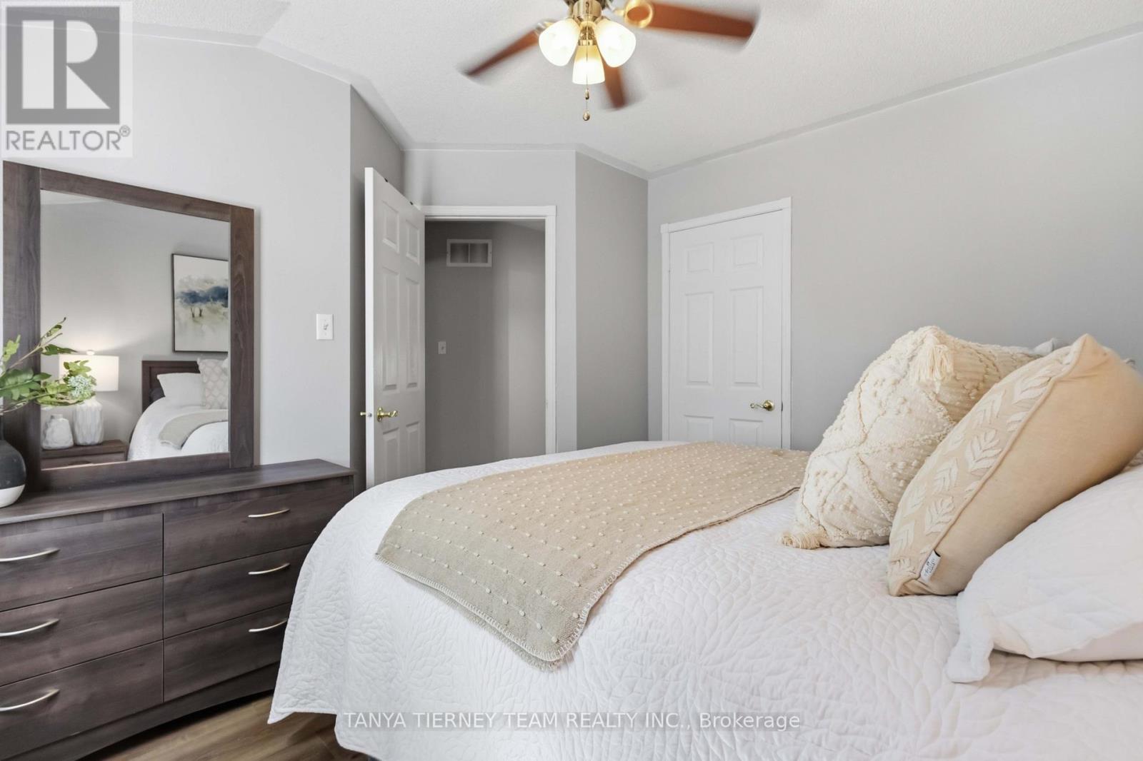 36 Zachary Place, Whitby, ON