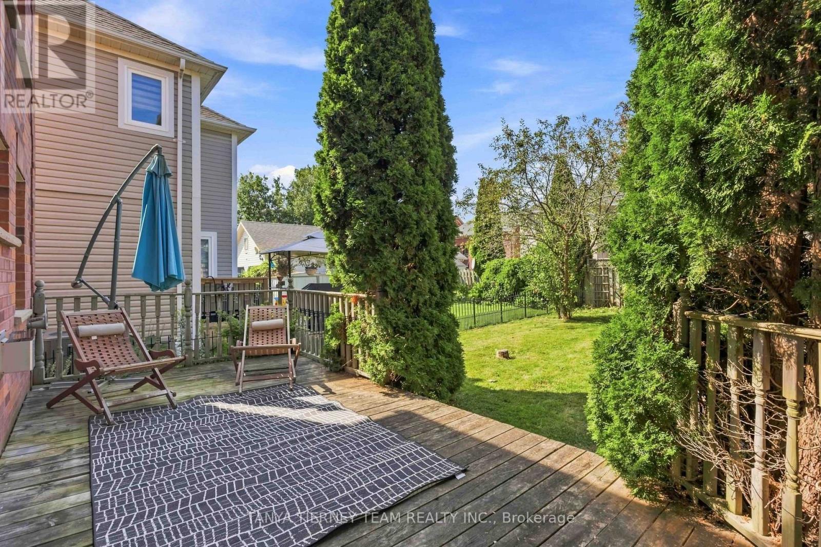 36 Zachary Place, Whitby, ON