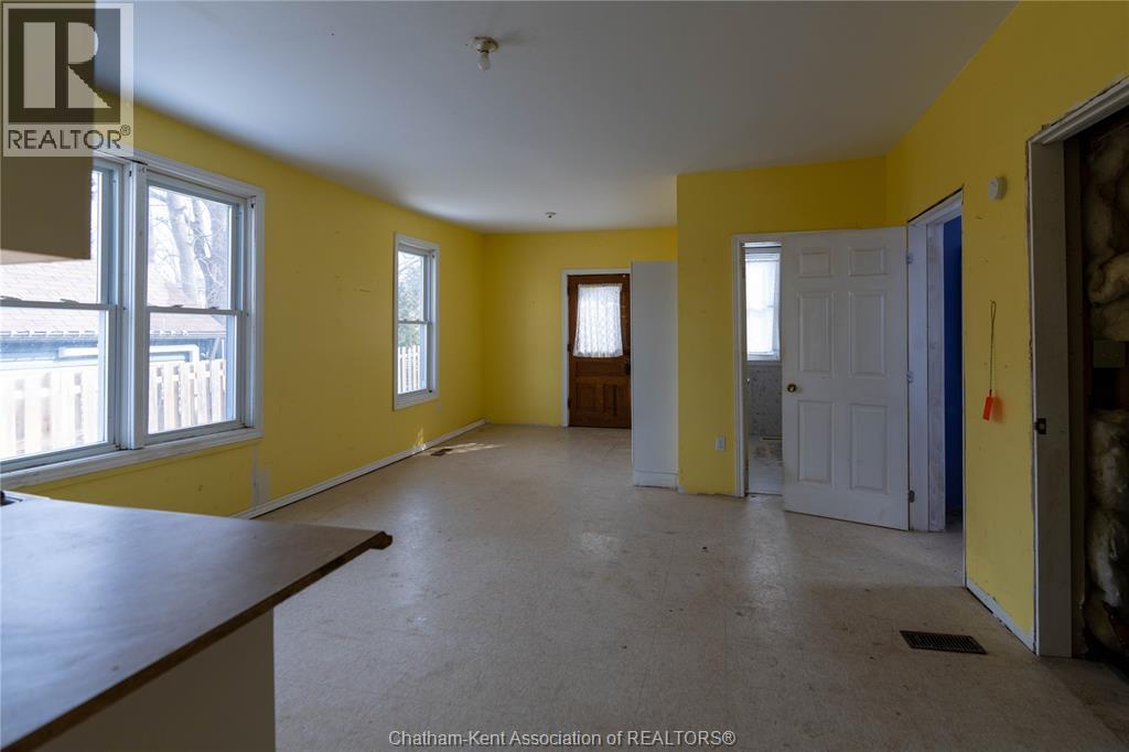 45 Ebenezer Street East, Ridgetown, ON