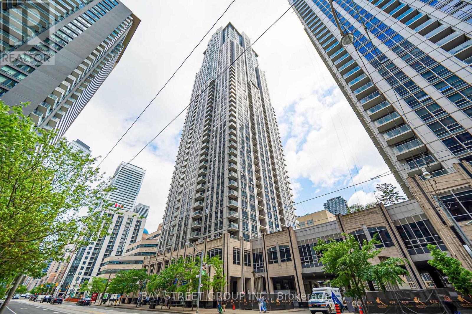 4105 - 763 Bay Street, Toronto, ON