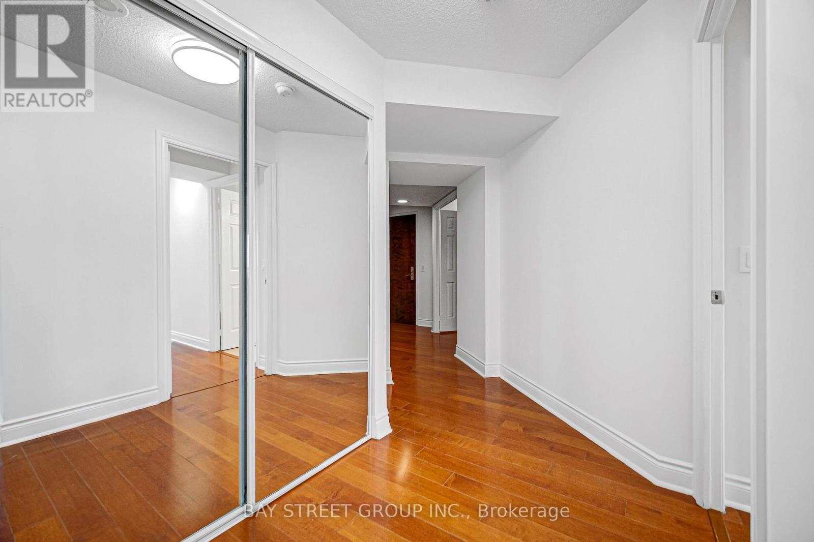 4105 - 763 Bay Street, Toronto, ON