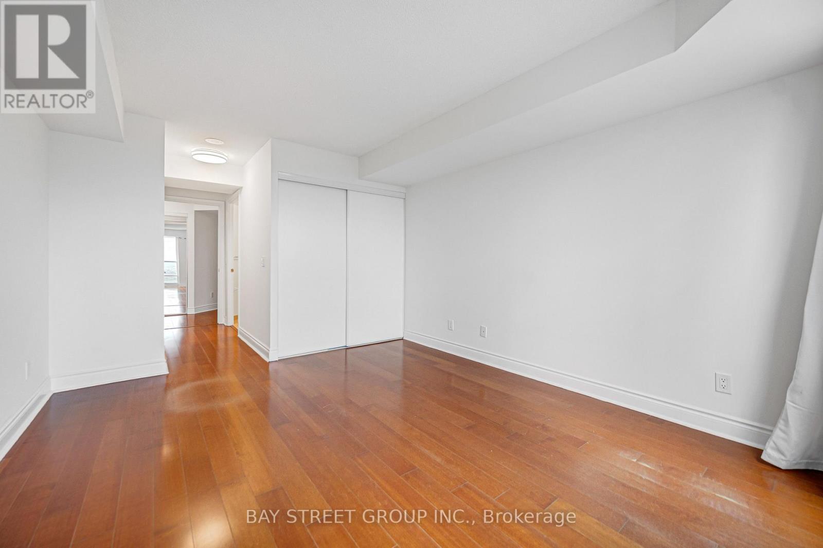 4105 - 763 Bay Street, Toronto, ON