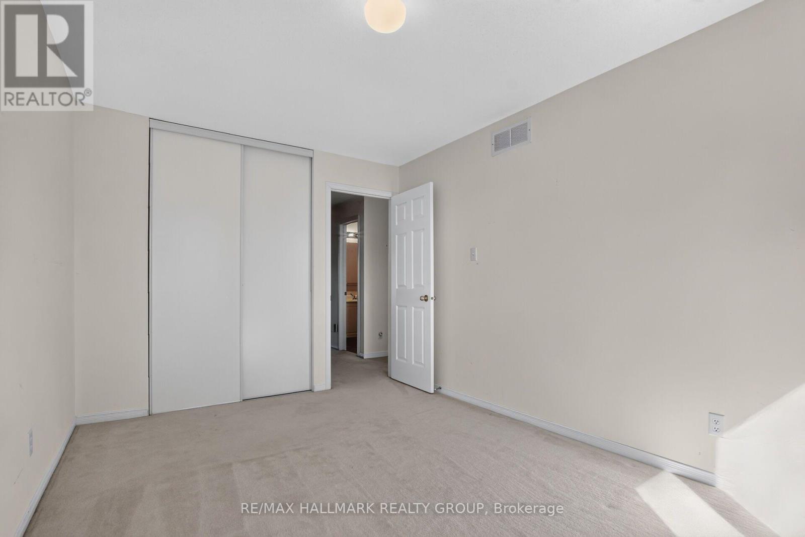 93 Banchory Crescent, Ottawa, ON