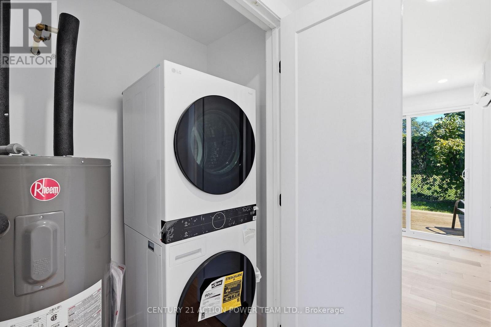 Coach Home Laundry - 1831 Haig Drive S, Ottawa, ON