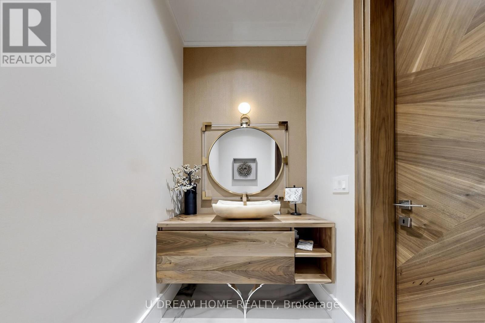 49 Norden Crescent, Toronto, ON