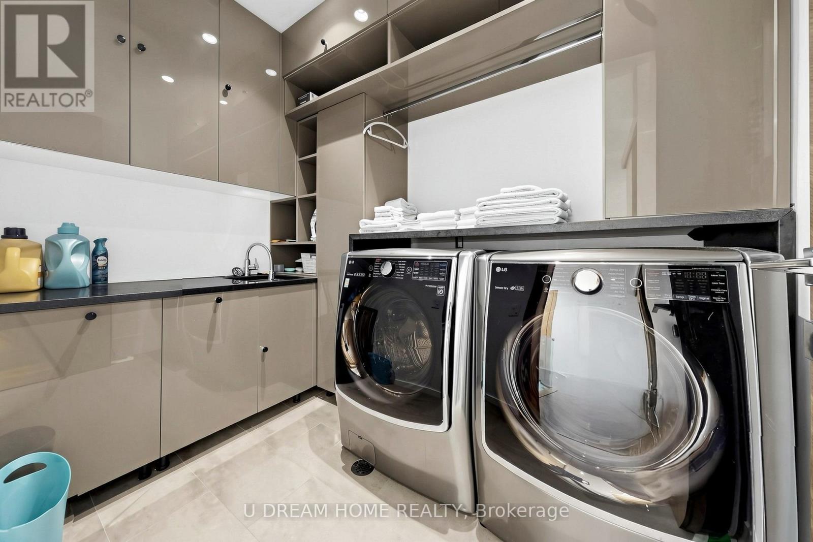 49 Norden Crescent, Toronto, ON