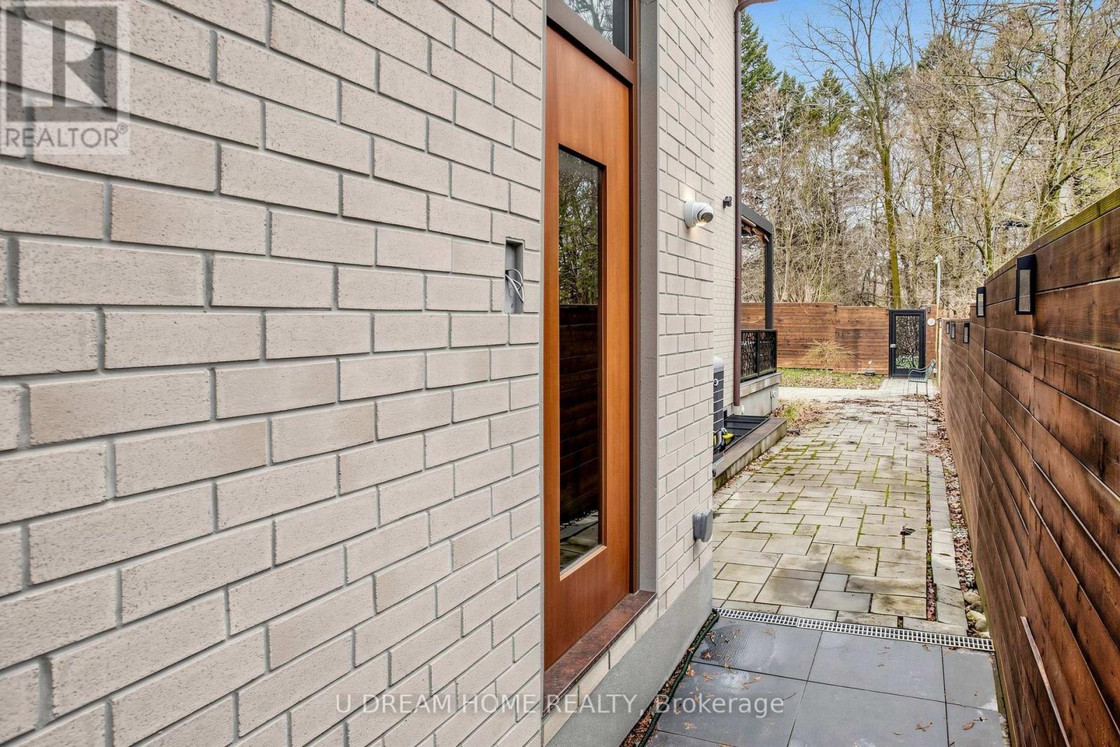 49 Norden Crescent, Toronto, ON