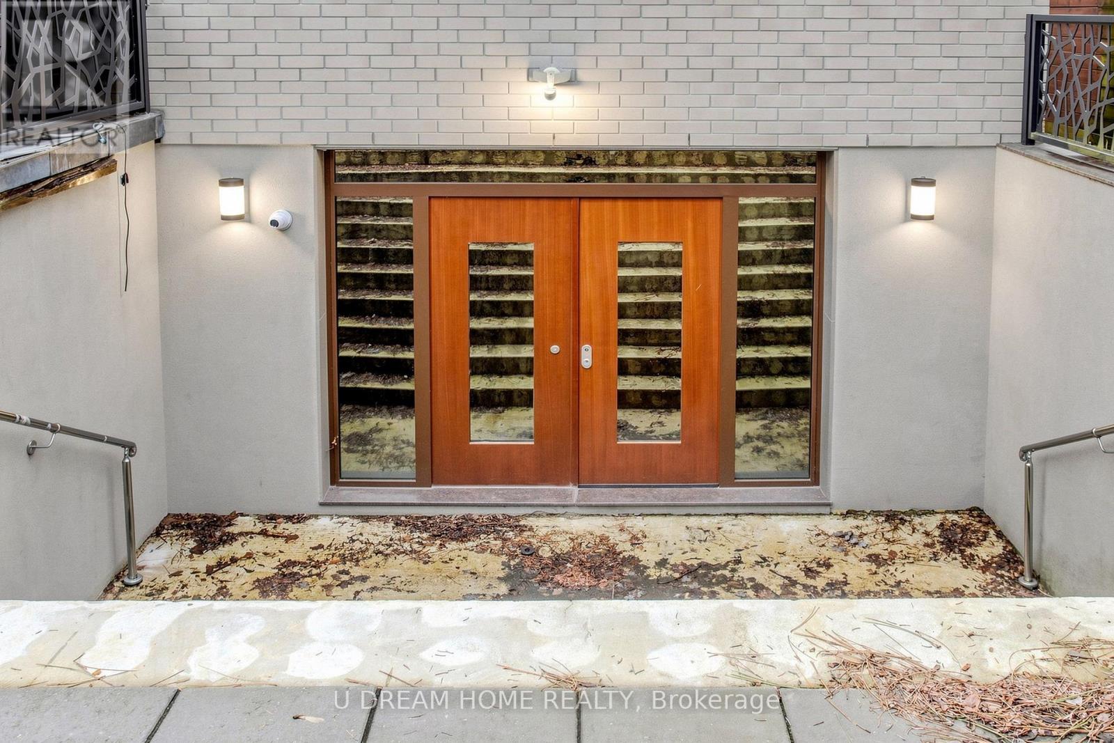 49 Norden Crescent, Toronto, ON