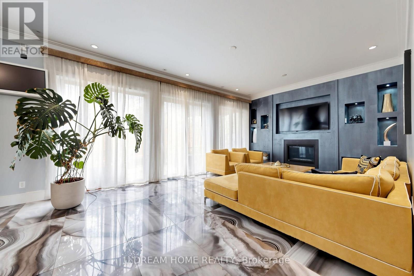 49 Norden Crescent, Toronto, ON