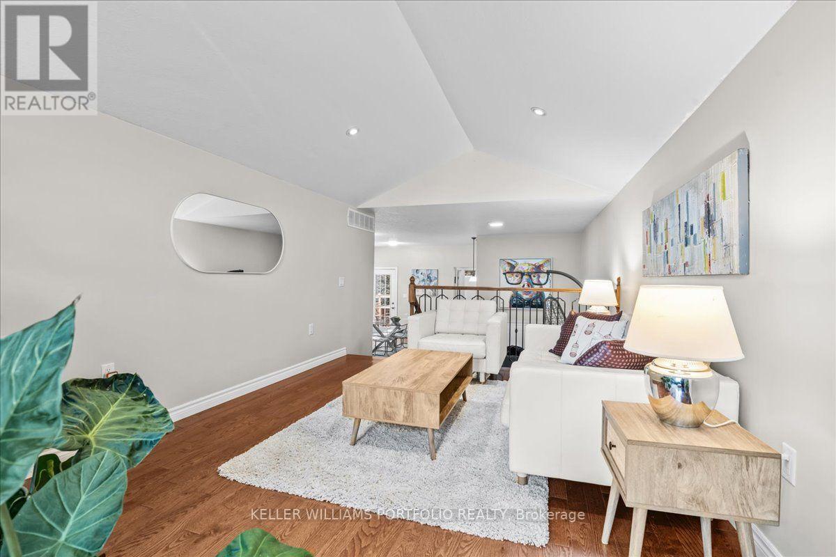 51 Squire Fletcher Drive, Clarington, ON