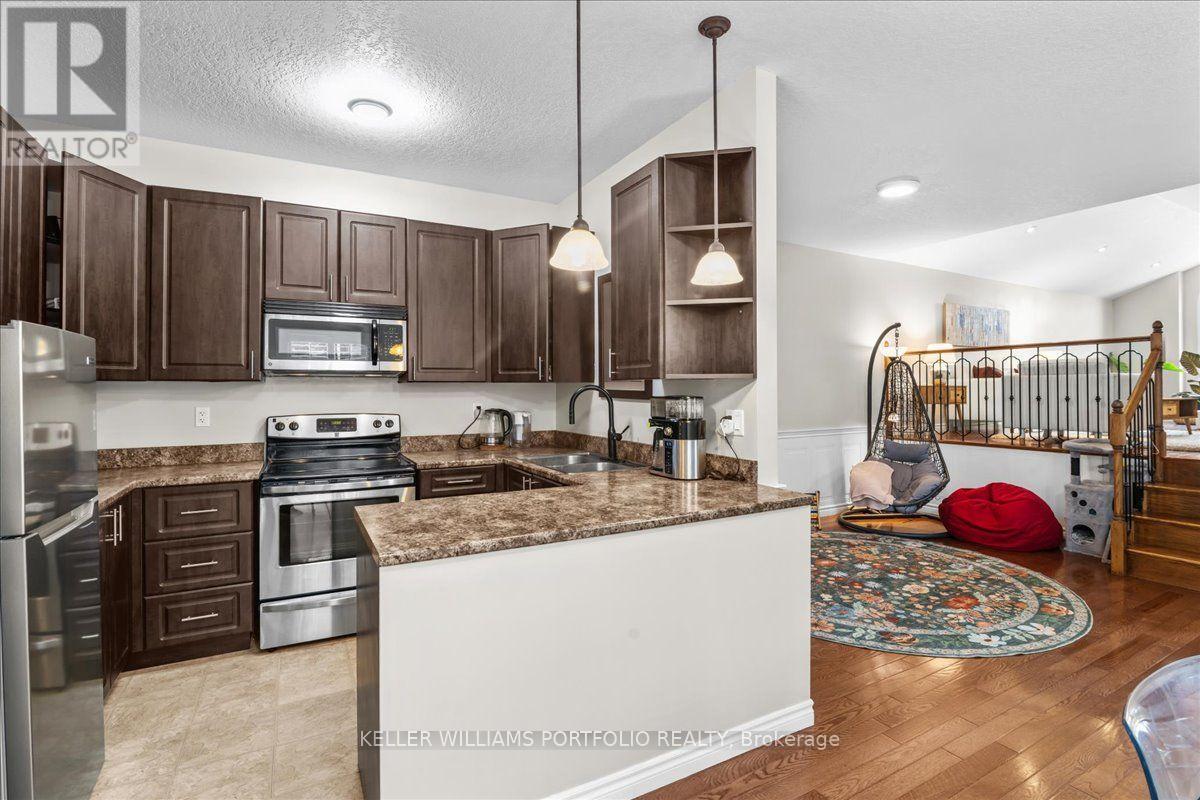 51 Squire Fletcher Drive, Clarington, ON