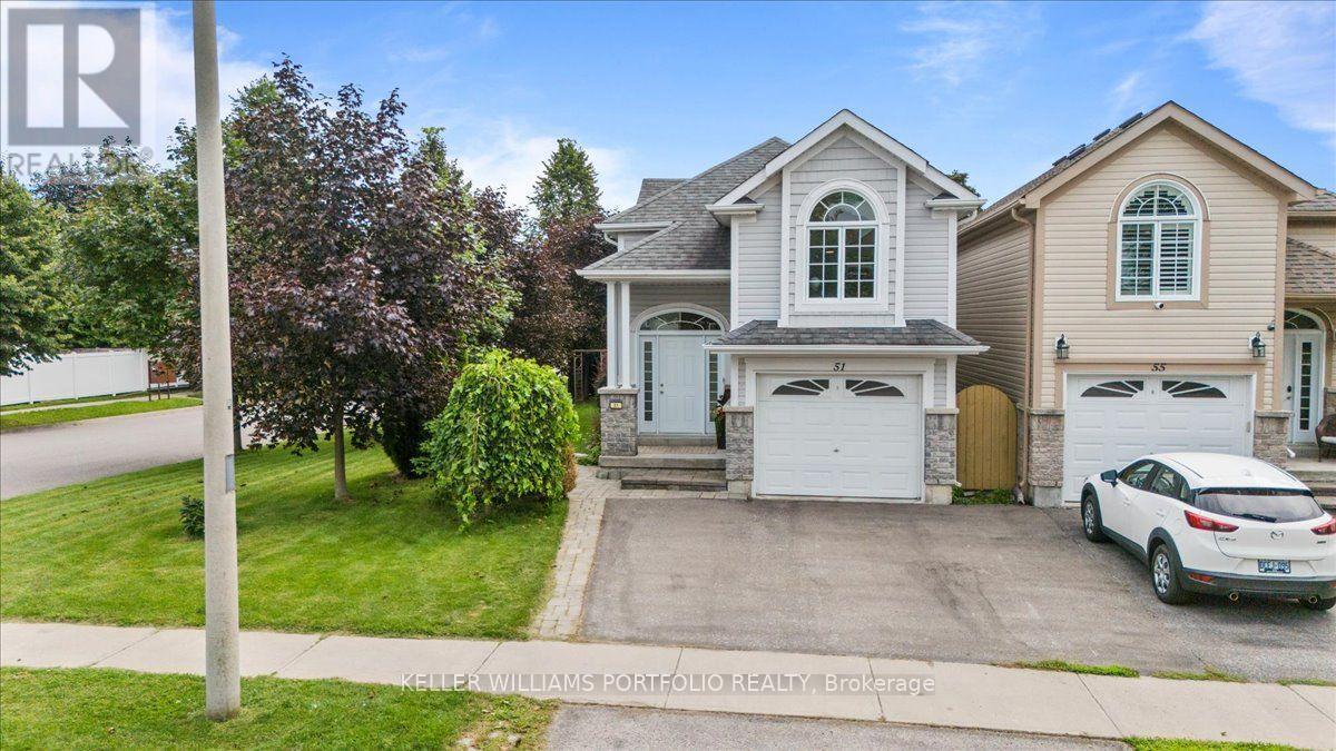 51 Squire Fletcher Drive, Clarington, ON