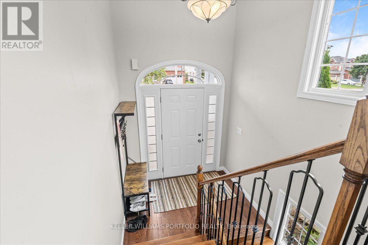 51 Squire Fletcher Drive, Clarington, ON