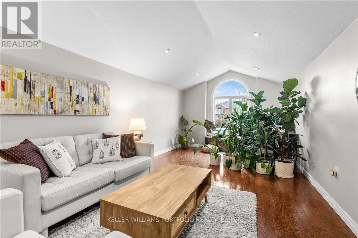 51 Squire Fletcher Drive, Clarington, ON