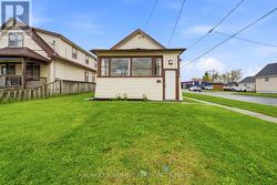 107 BROADWAY STREET Welland, ON L3C 5L6