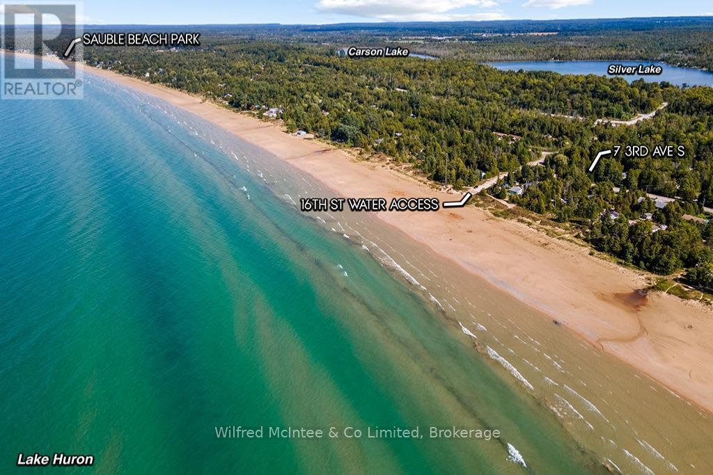 Beautiful sandy beach - 7 3Rd Avenue S, Native Leased Lands, ON